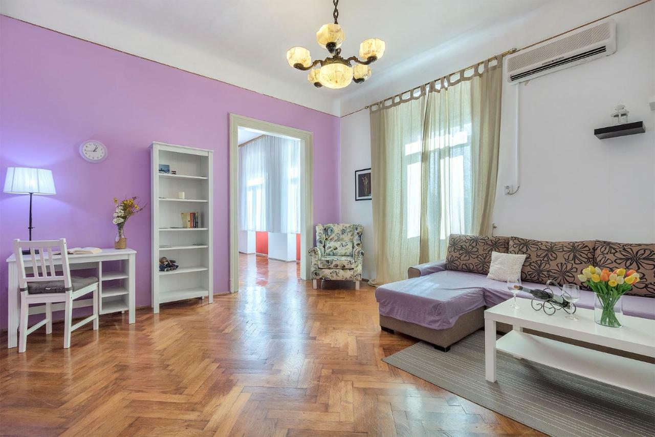 Pula City Center Big Apartment With Private Parking Exterior foto